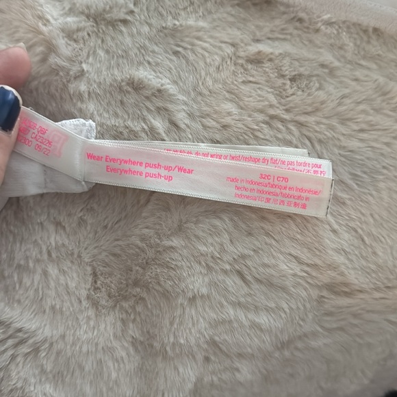 PINK Push-up bra 32C - Picture 6 of 6